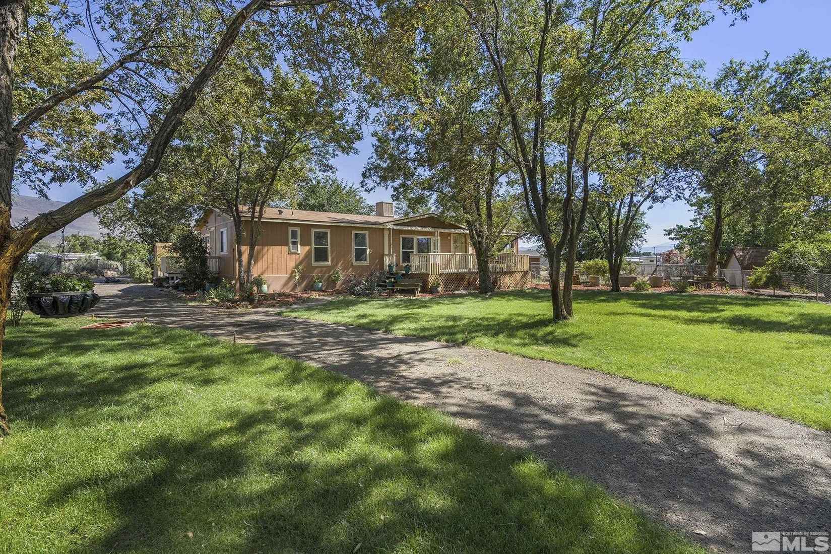 3570 Esmeralda Dr  