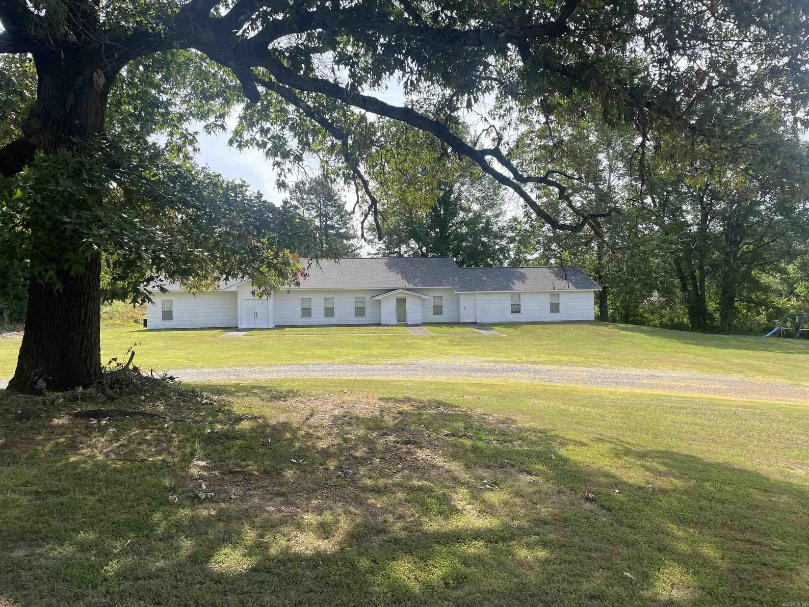 930 E Hwy 225  