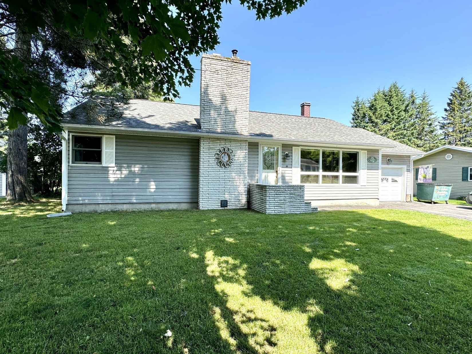 30 Pinkham Ave  
