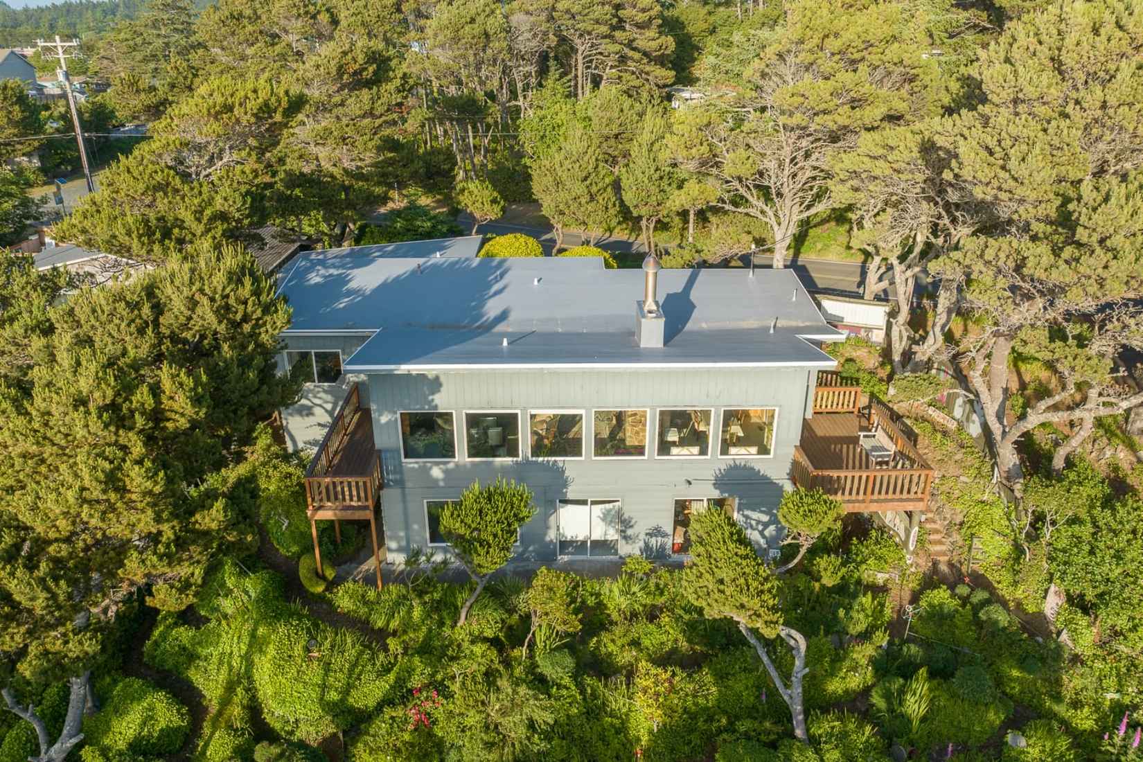 1337 NW Oceanview Dr  