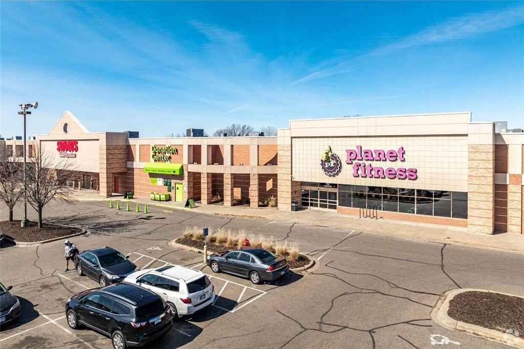 40 Coon Rapids Blvd NW  