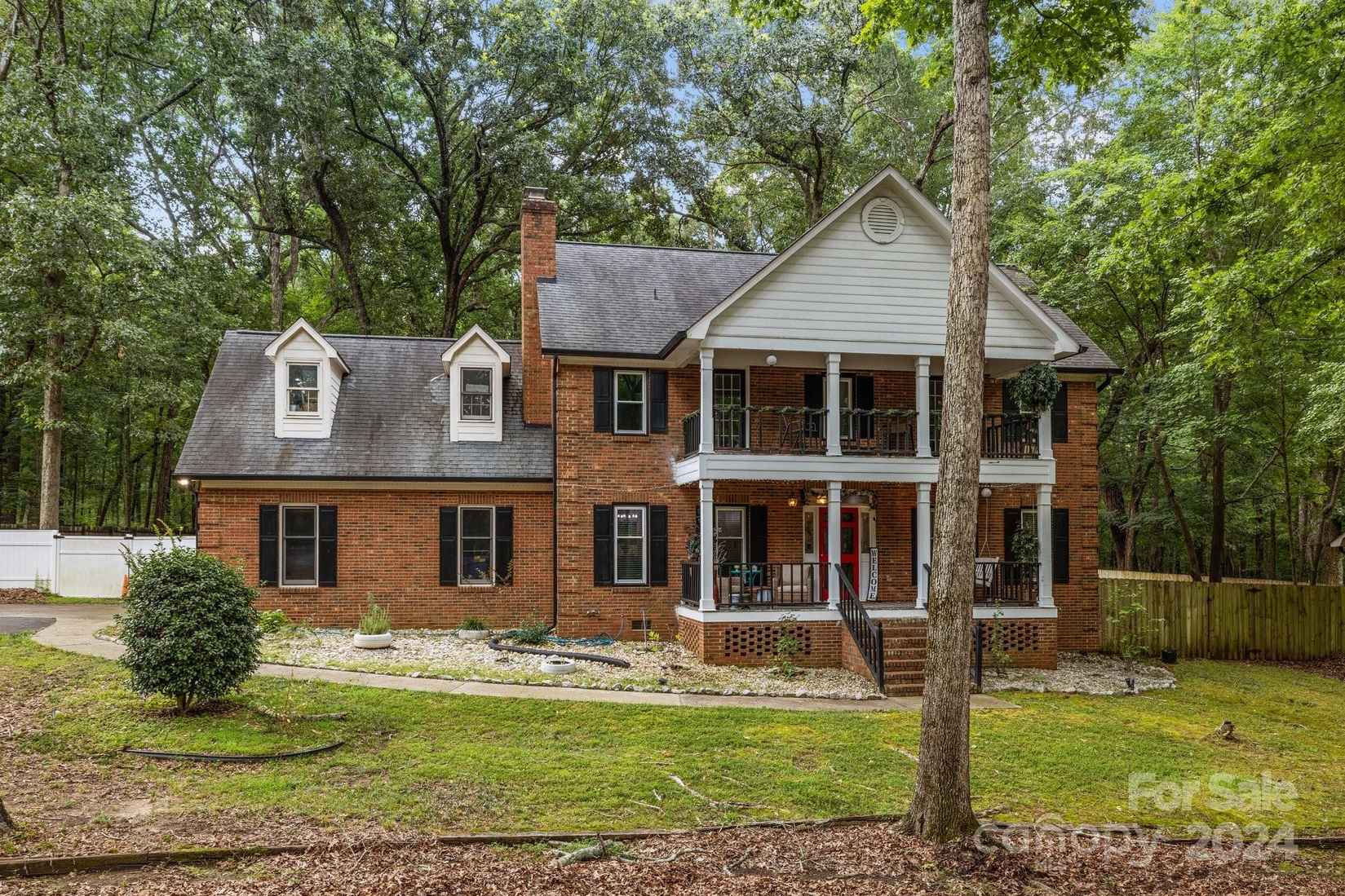 3410 Pebble Dr  