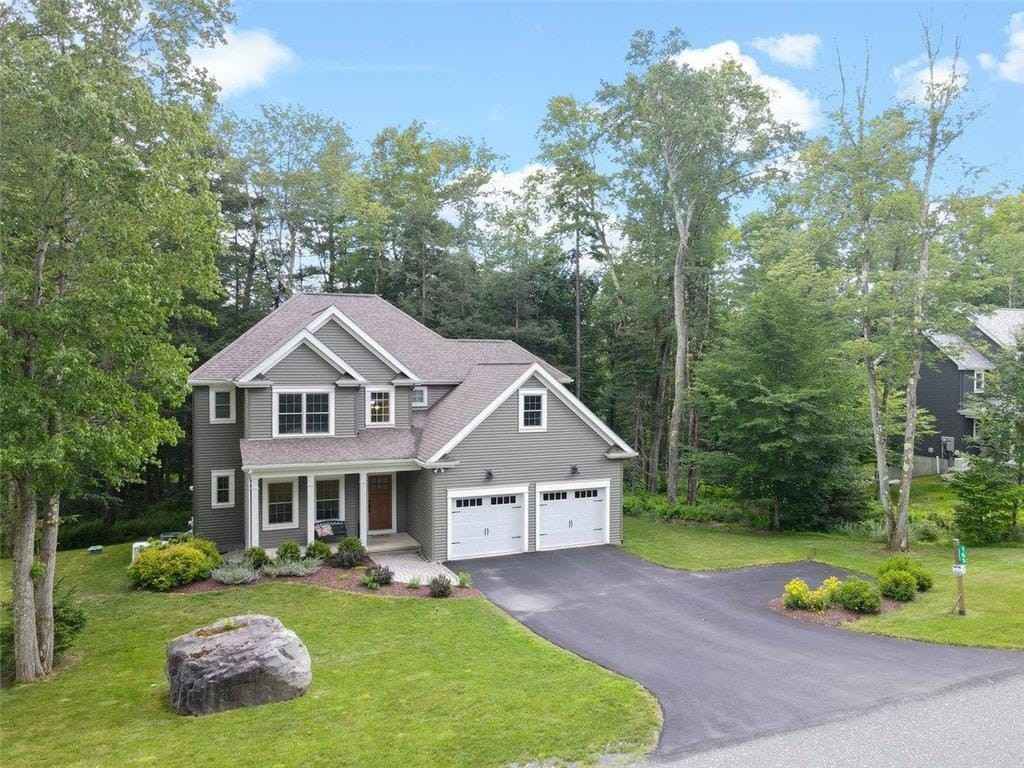 165 Lexington Dr  