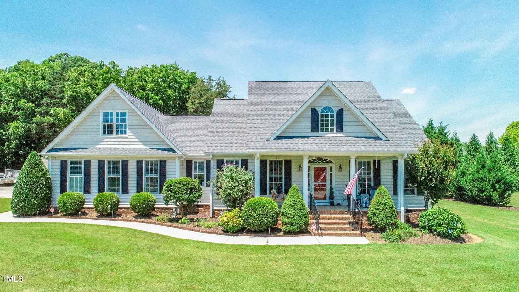 74 Christine Pl  