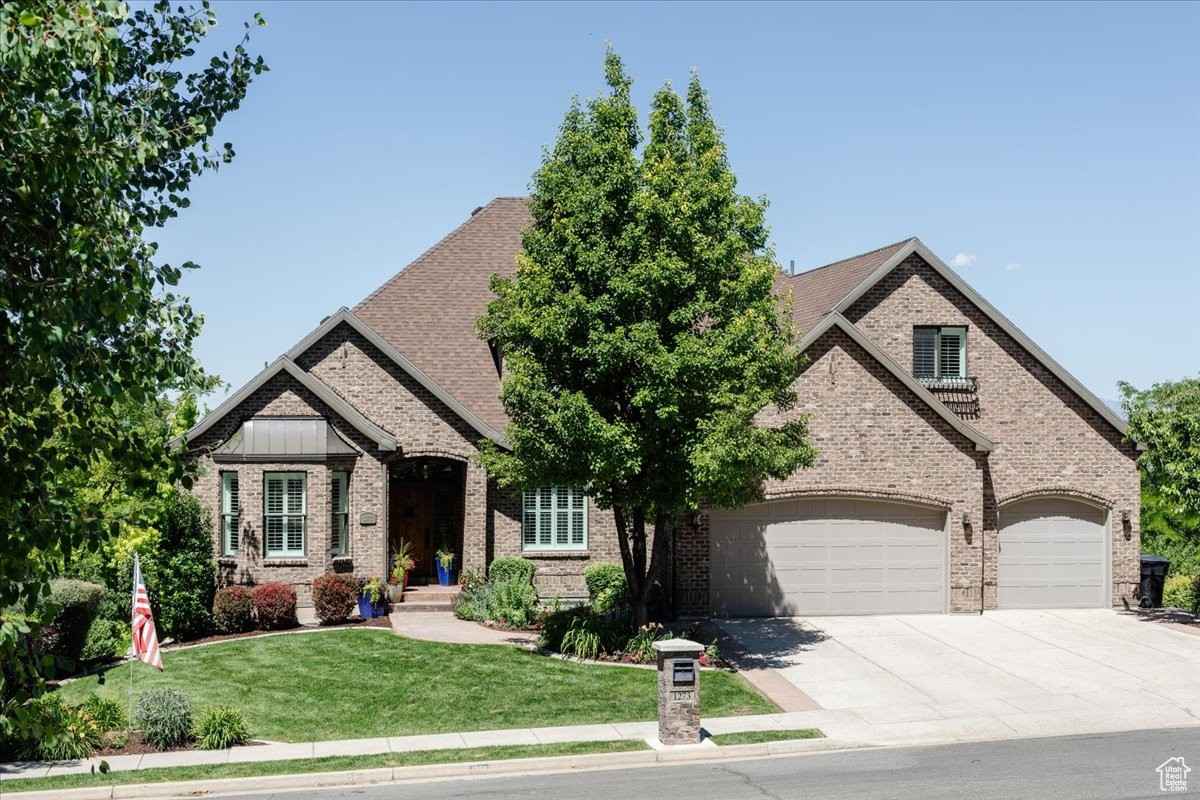 1273 CEDAR DR  