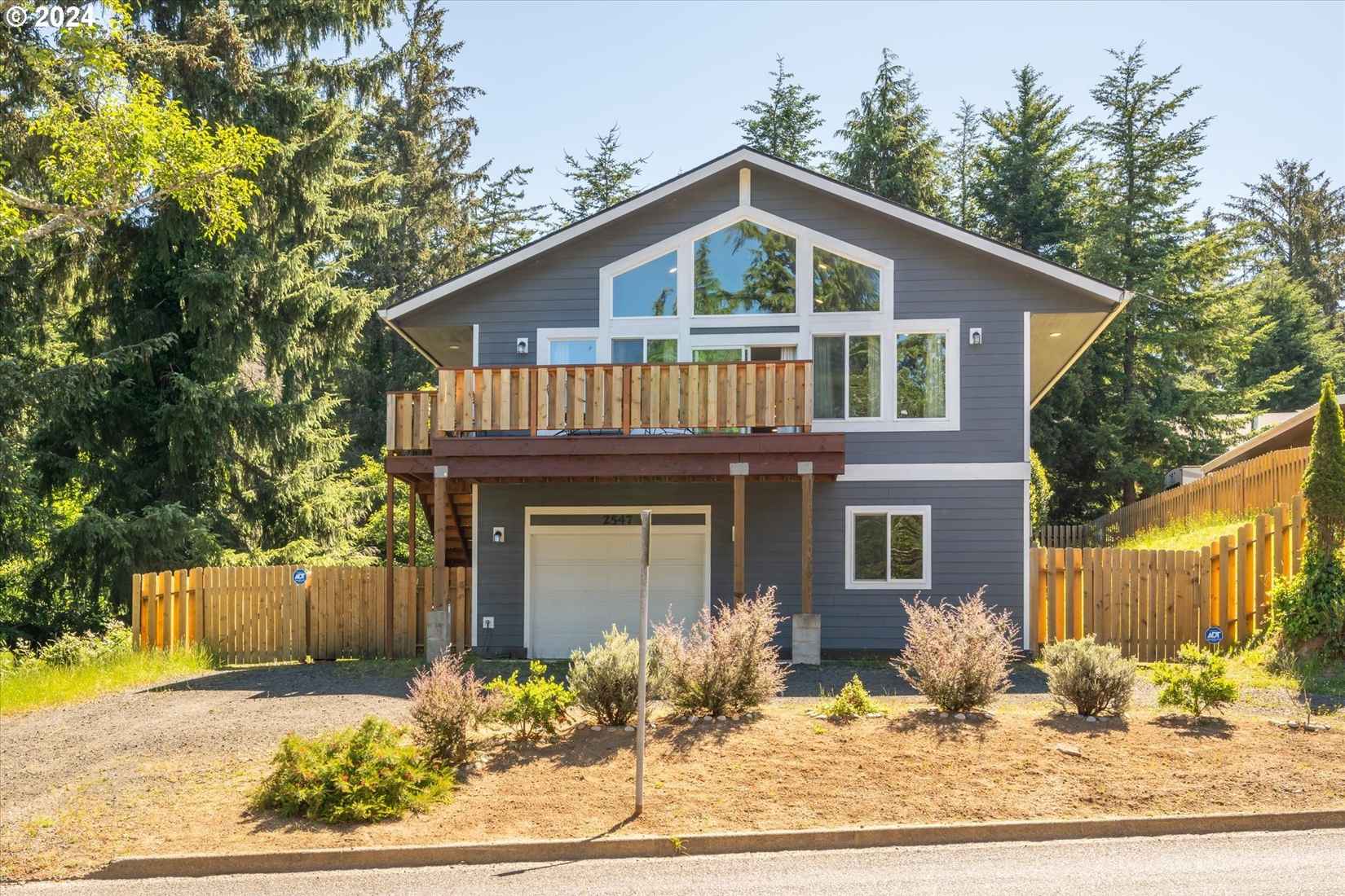 2547 Pony Crk Rd  
