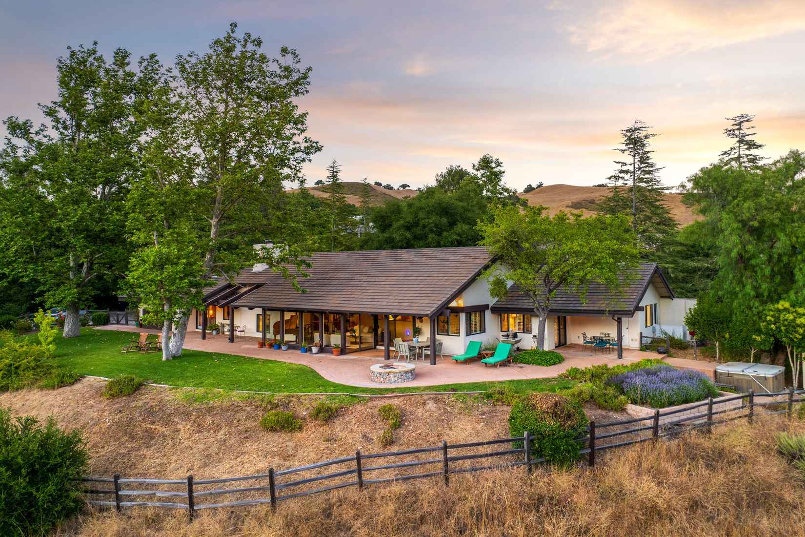 851 Rancho Alisal Dr  