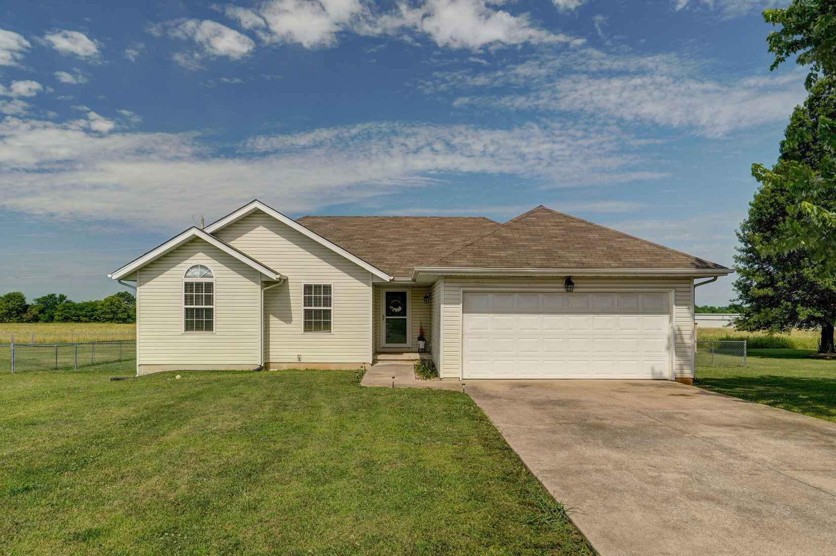 125 Arrowhead Rd  