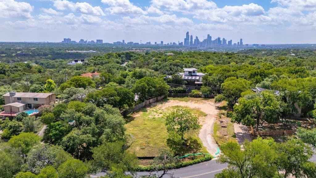 303 RIDGEWOOD RD  