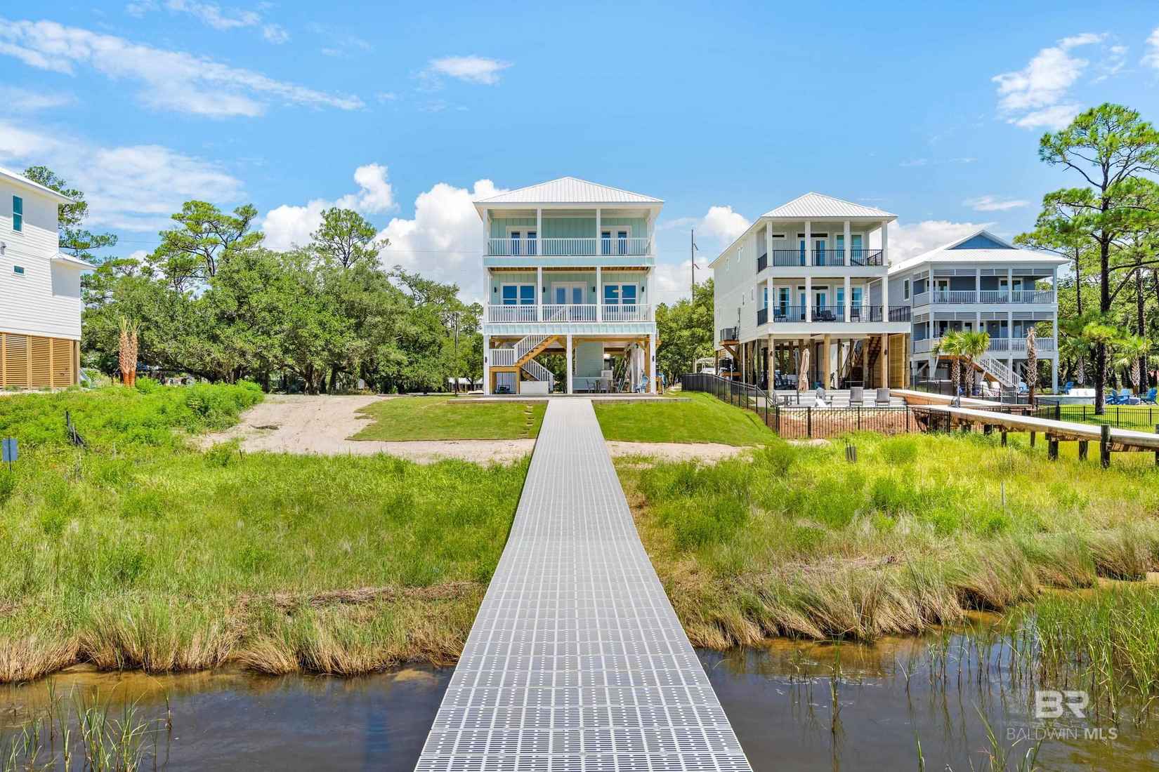 1145 Water Oaks Cir  