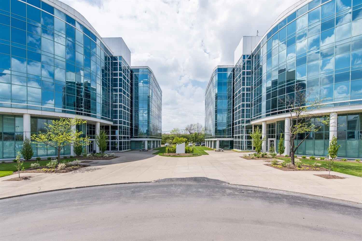 230 Lexington Grn Cir  