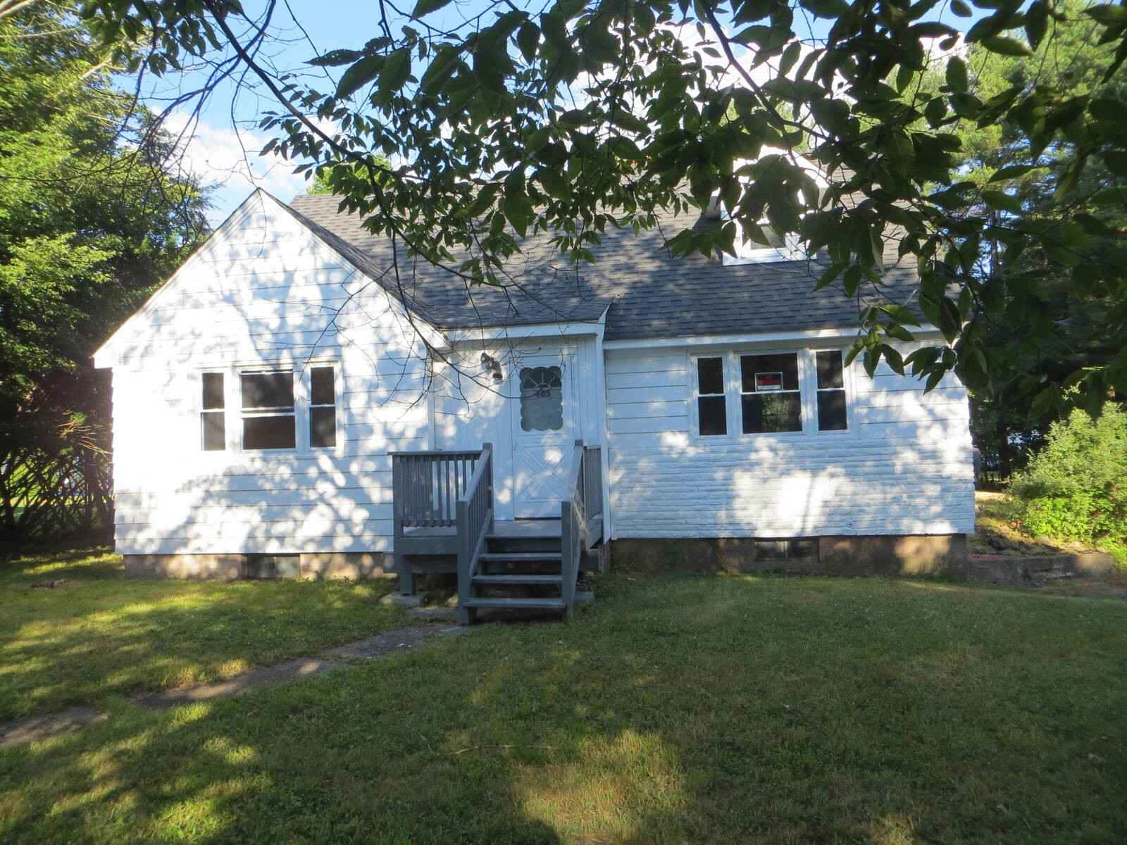 105 Wood Ave  