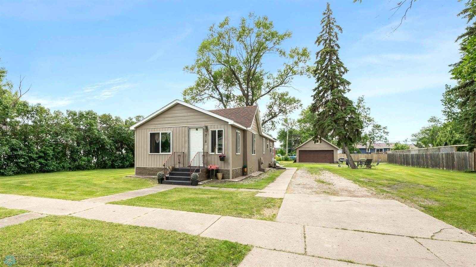 215 1st St SW  