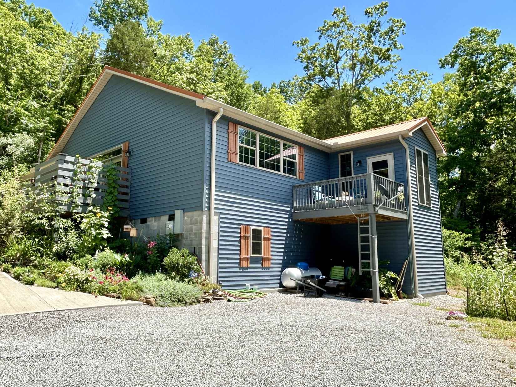 3296 Omega Park Rd  