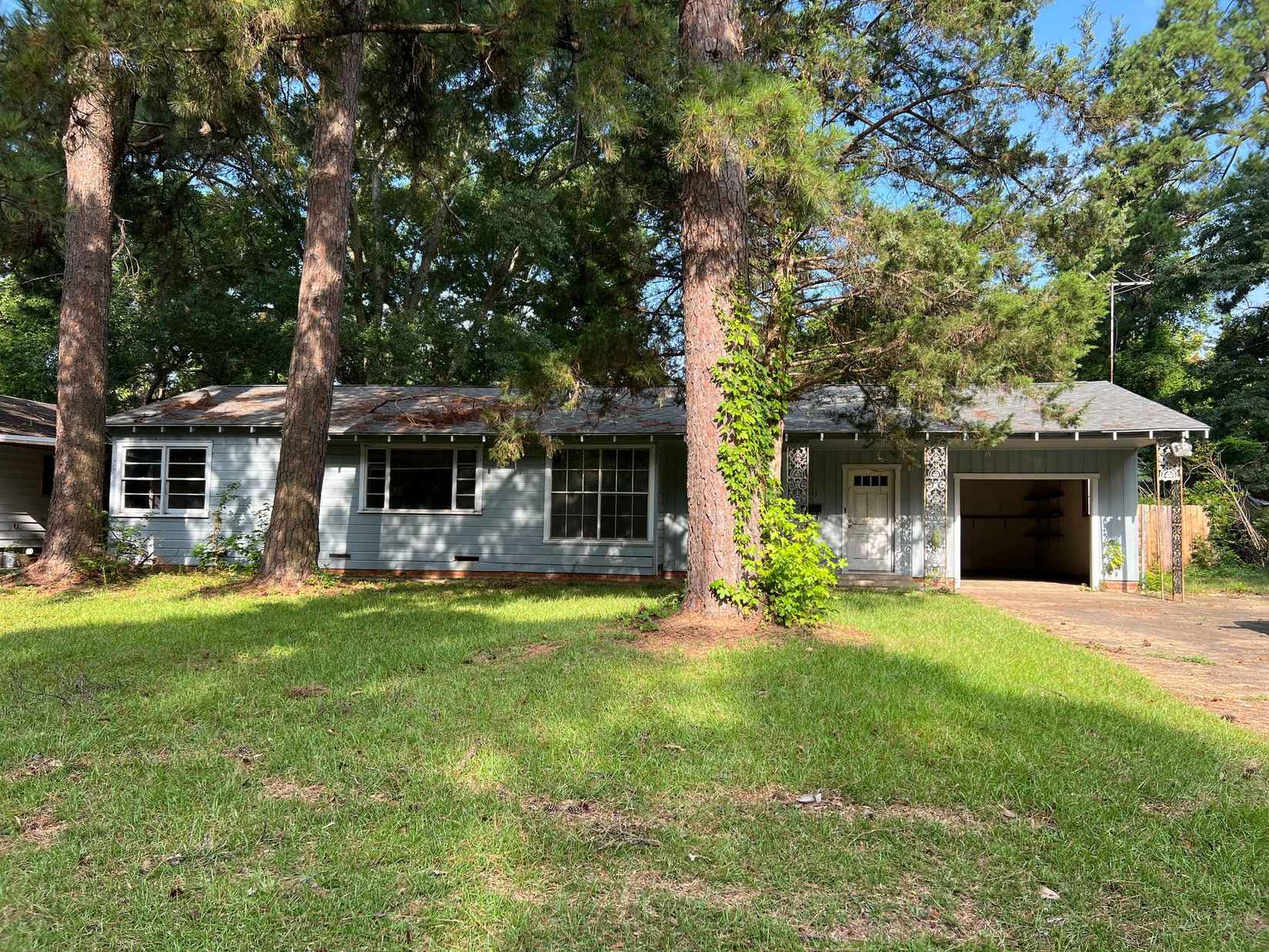 2615 Garland  