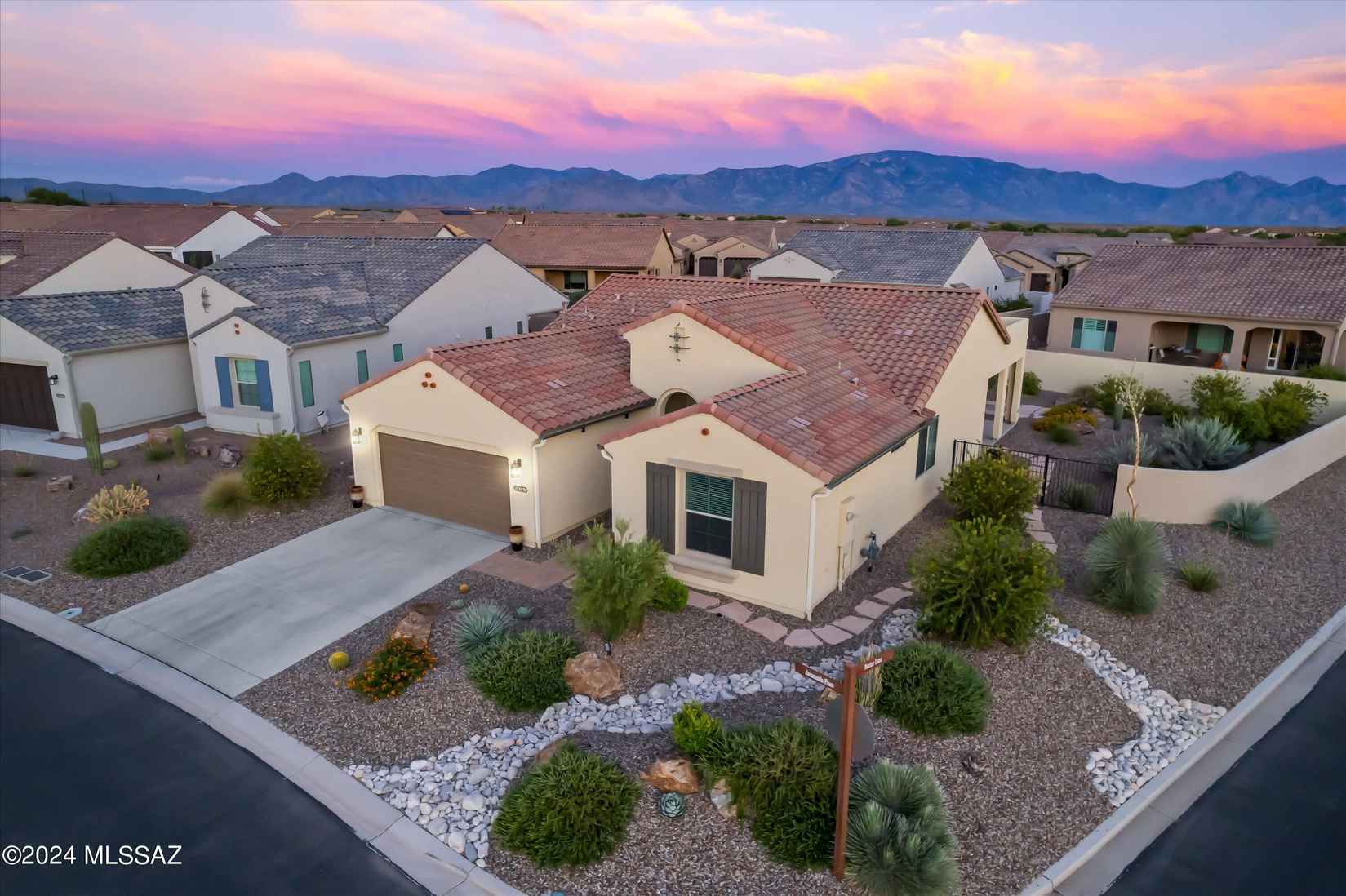 59757 E Jacaranda Pl  