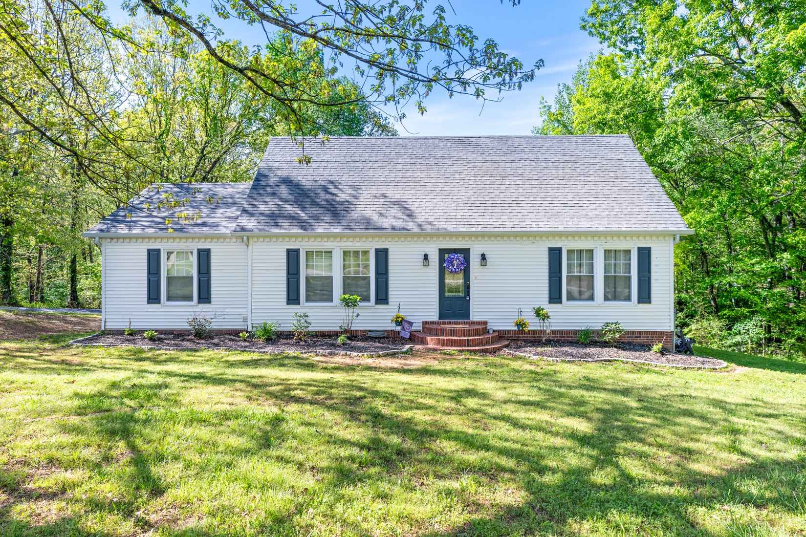 220 Bobwhite Dr  