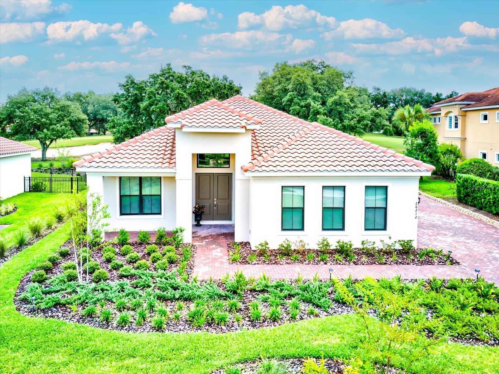 26212 AVENIDA LAS COLINAS  