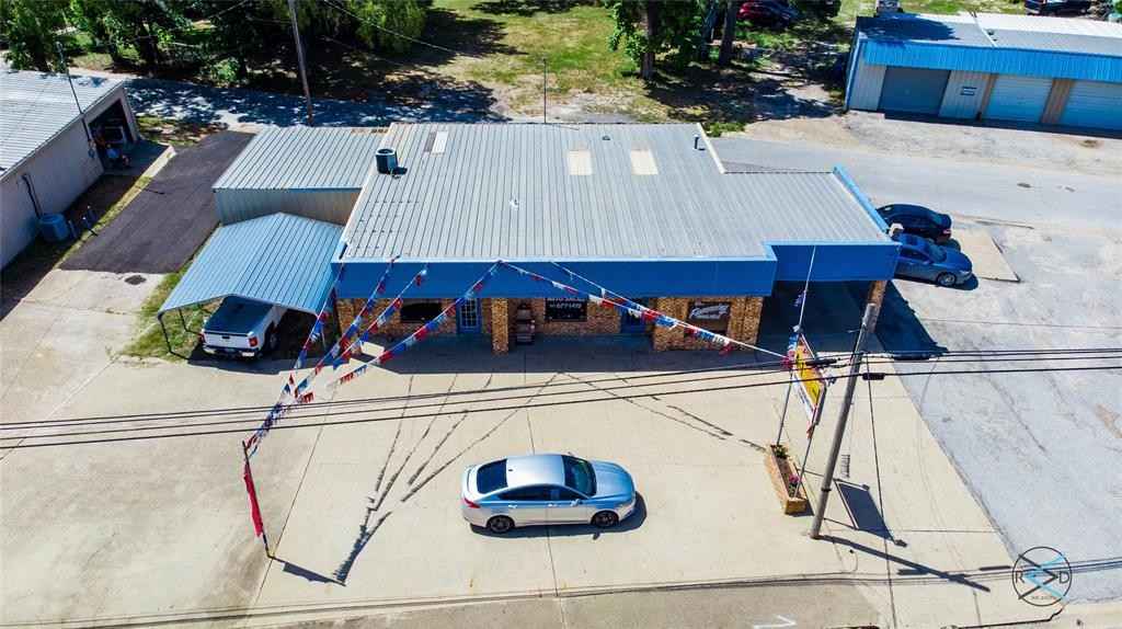 811 W Corsicana St  
