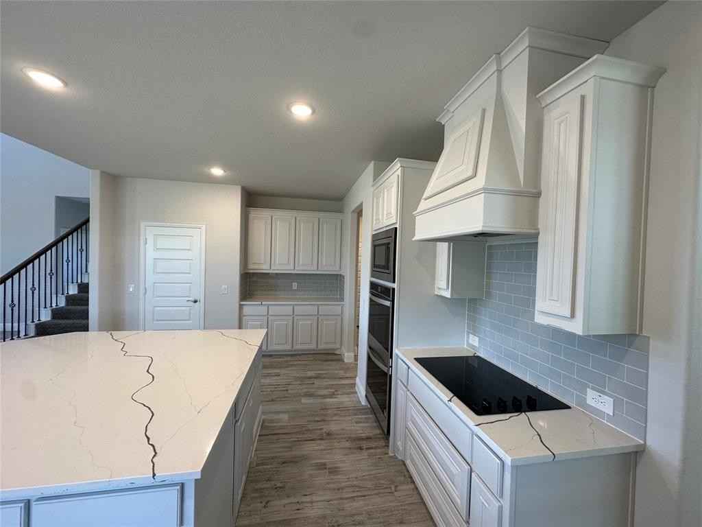 864 Shadow Vly Rd  