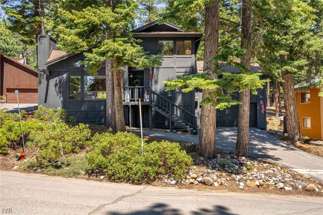 562 Chiquita Ct  