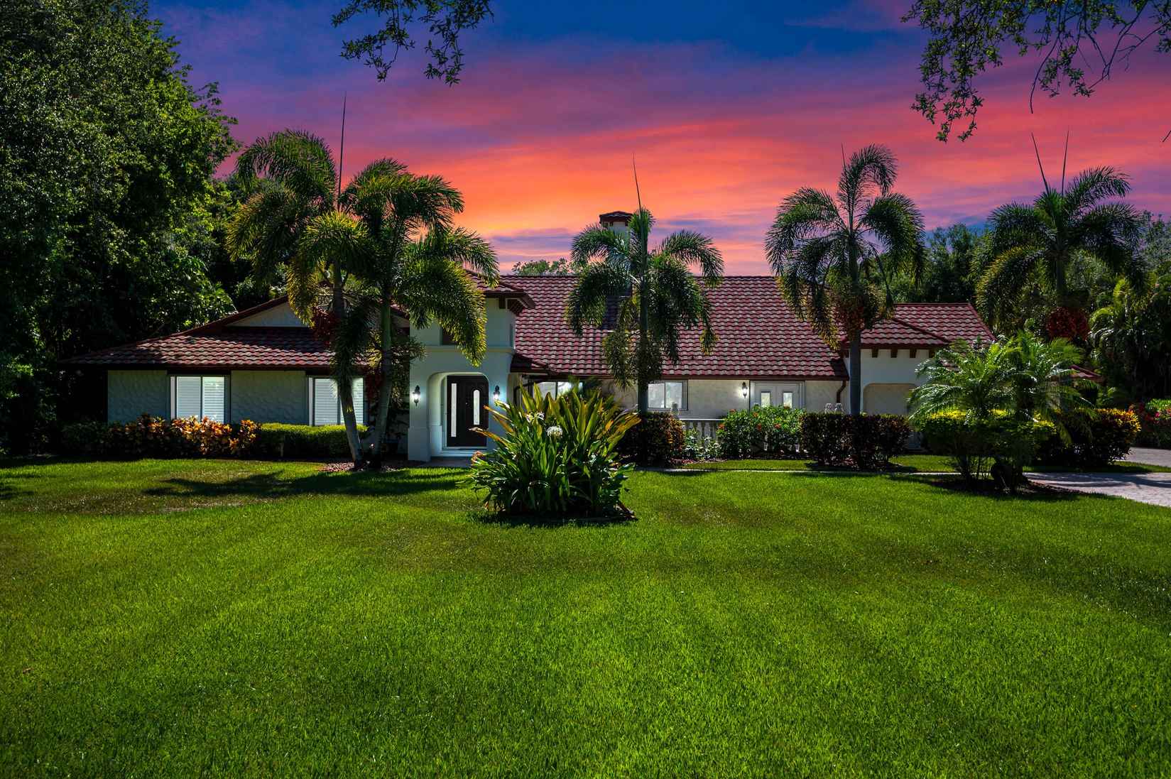 6215 S Tropical Trl  