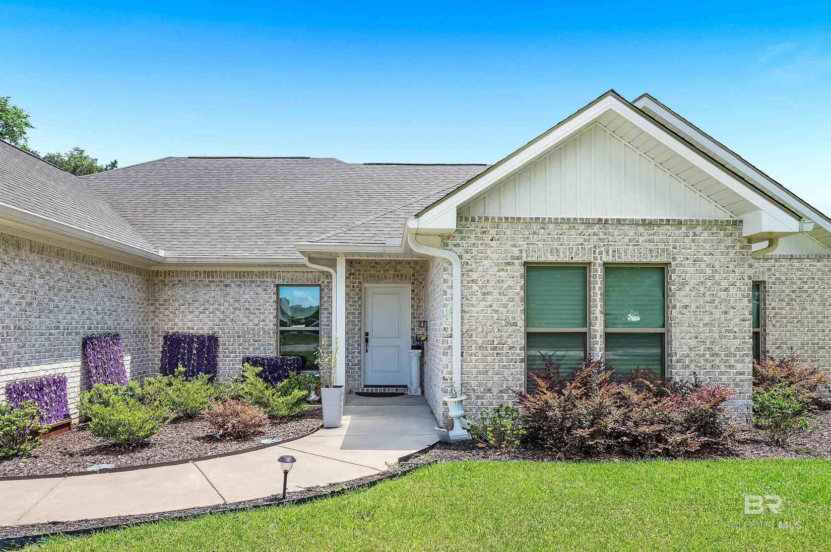 19794 Oakdale Ln  