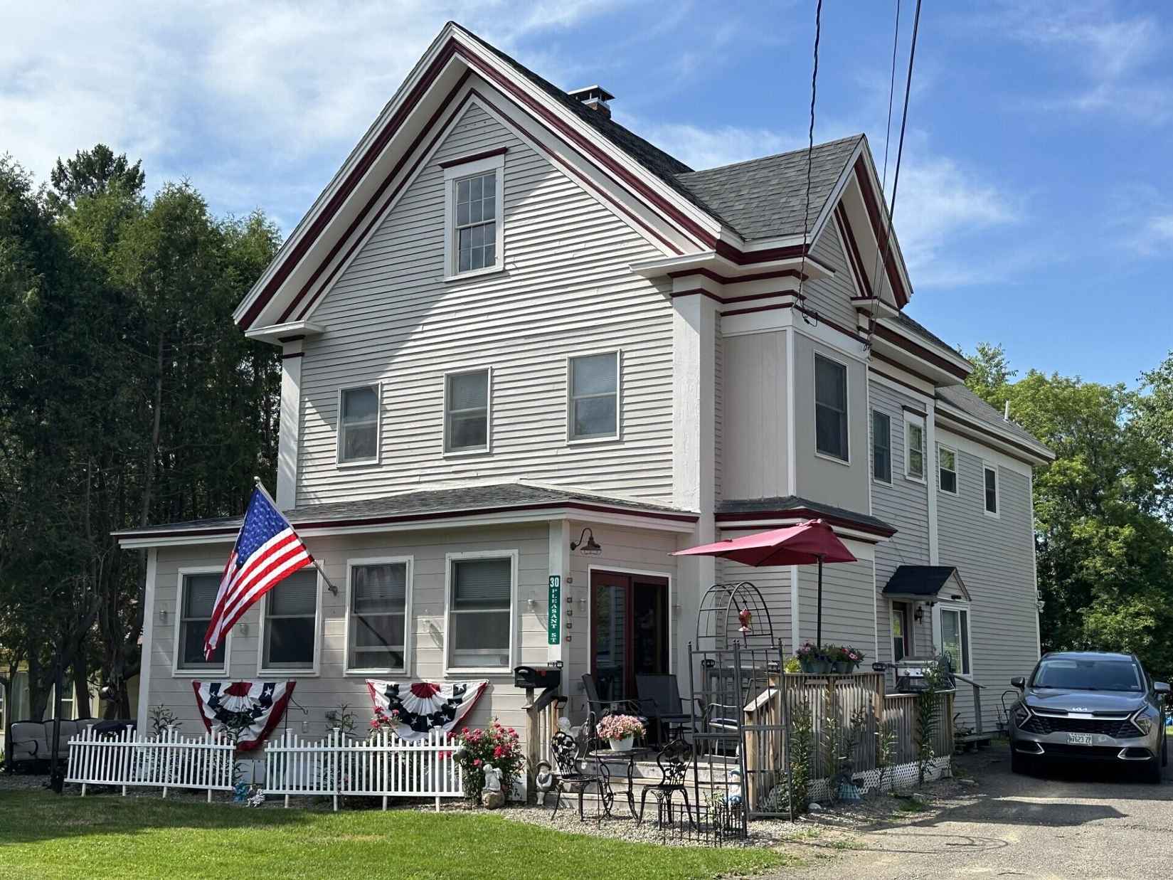 30 Pleasant St  