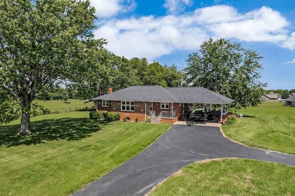 3141 Byrdstown Hwy  