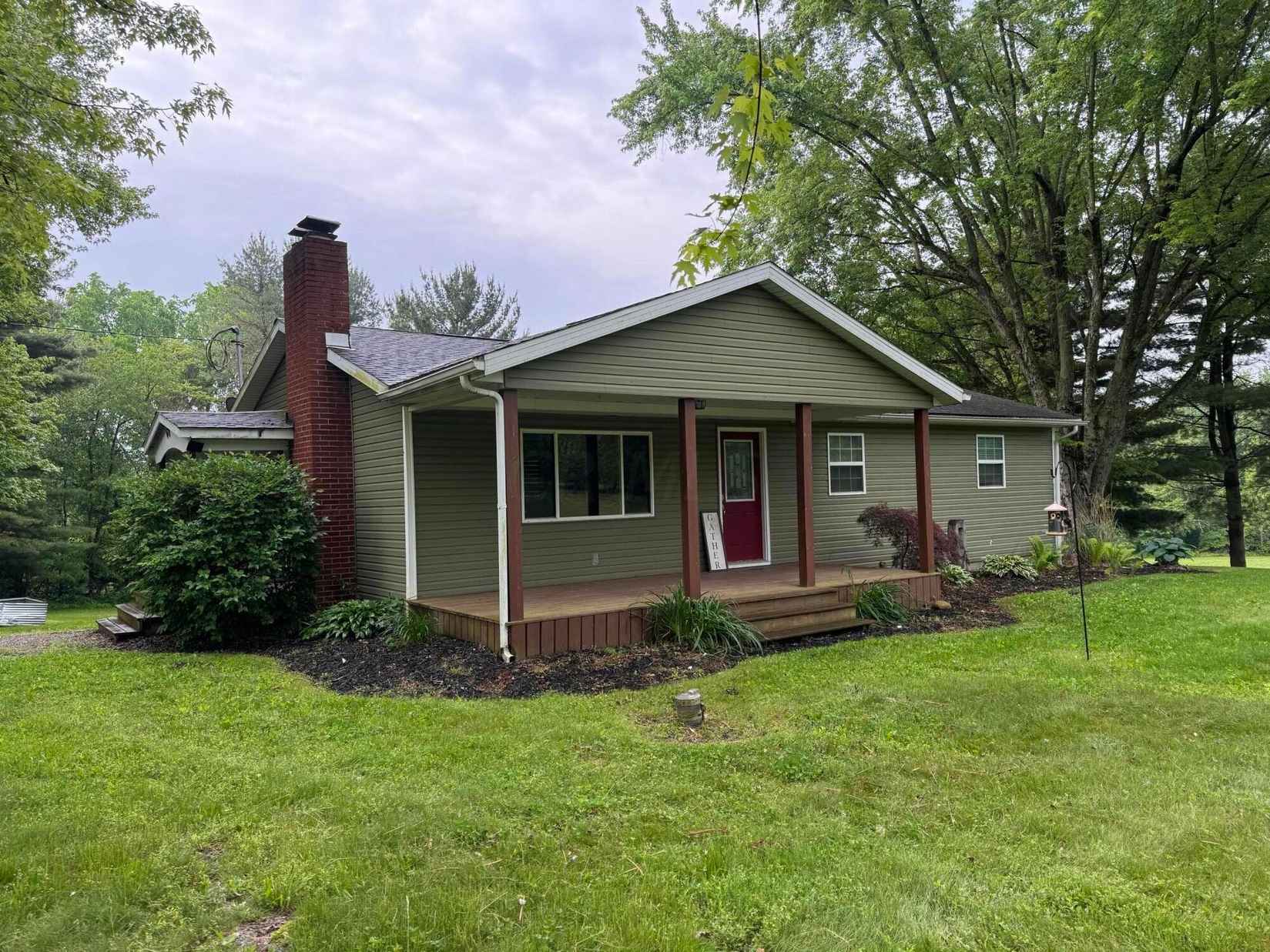 5001 High Pt Rd  