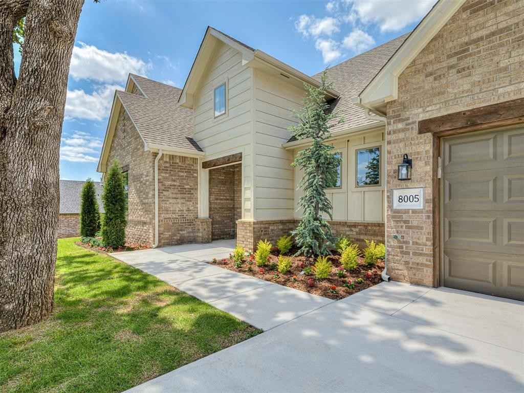 8005 Goldfinch Dr  