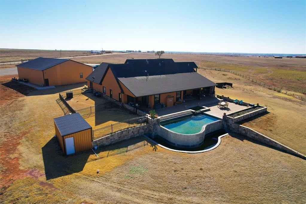 11821 N 1920th Rd  