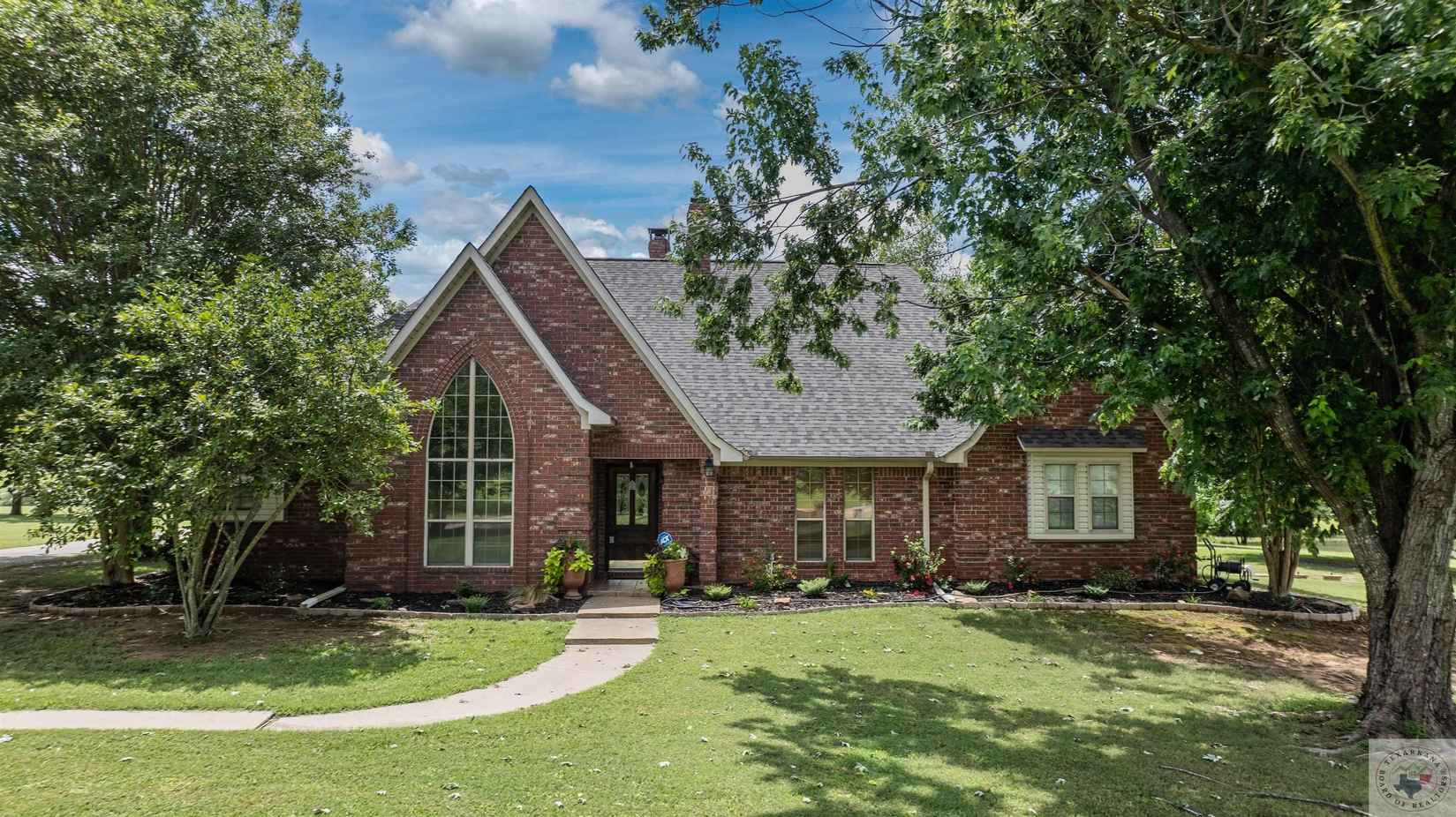 25 Red Oak Ln  