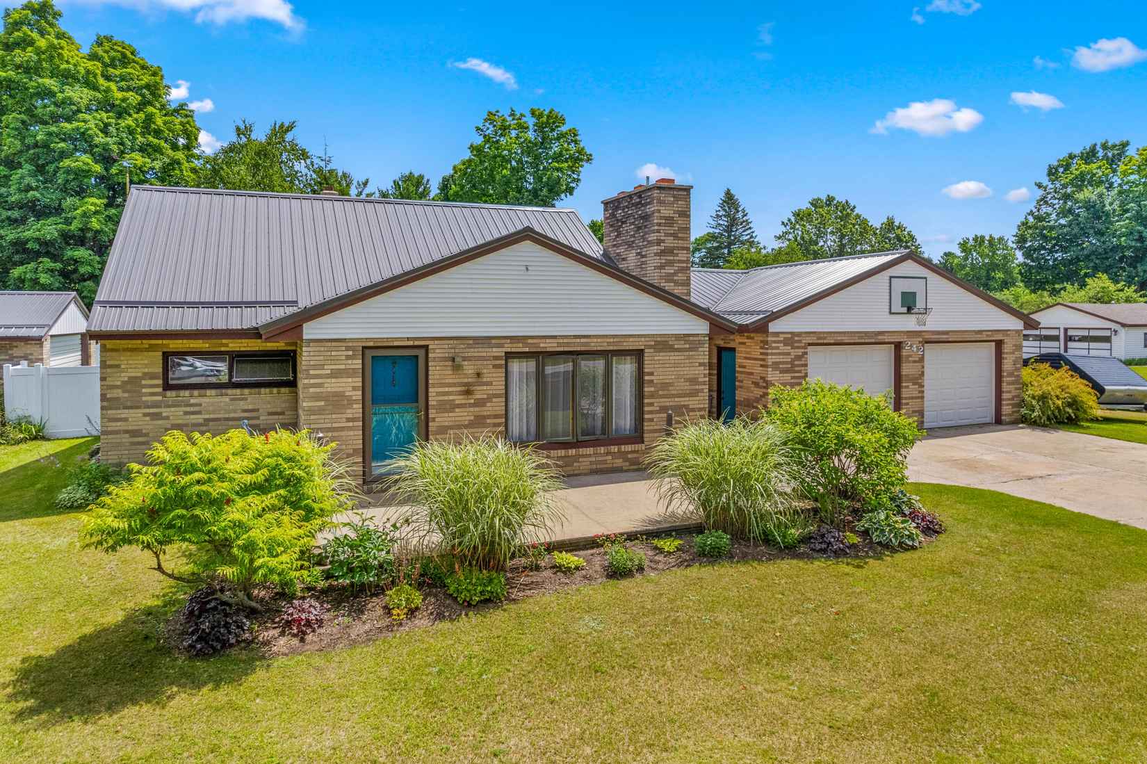 242 Hayes Rd  