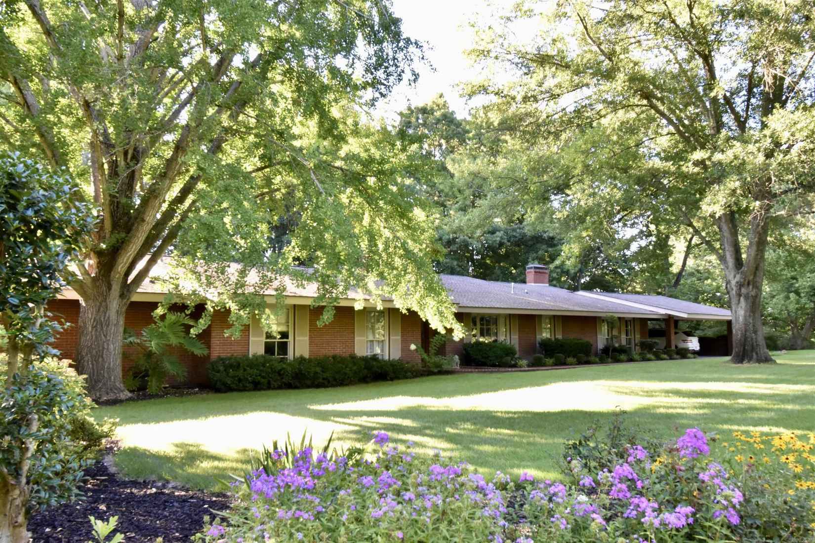 101 Stonebrook Rd  