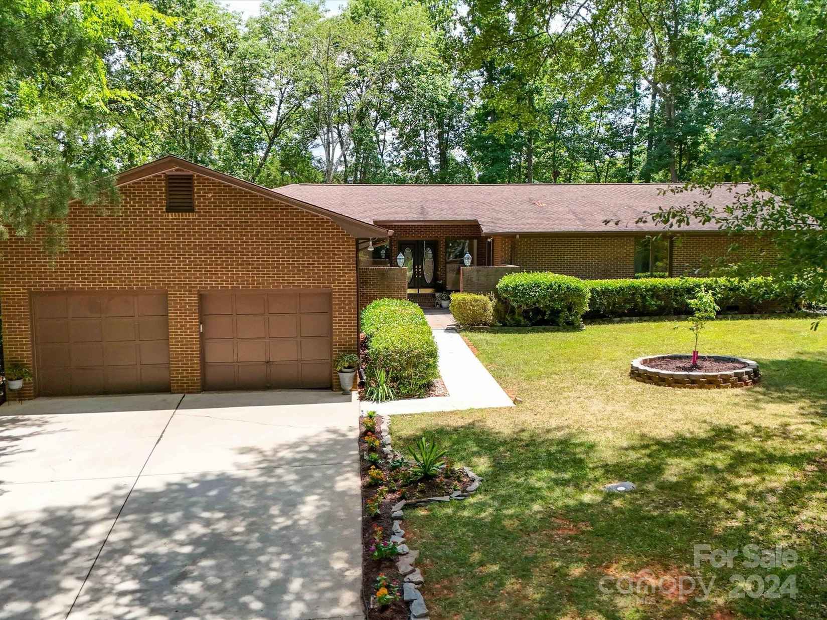 27 Duckhook Cir  