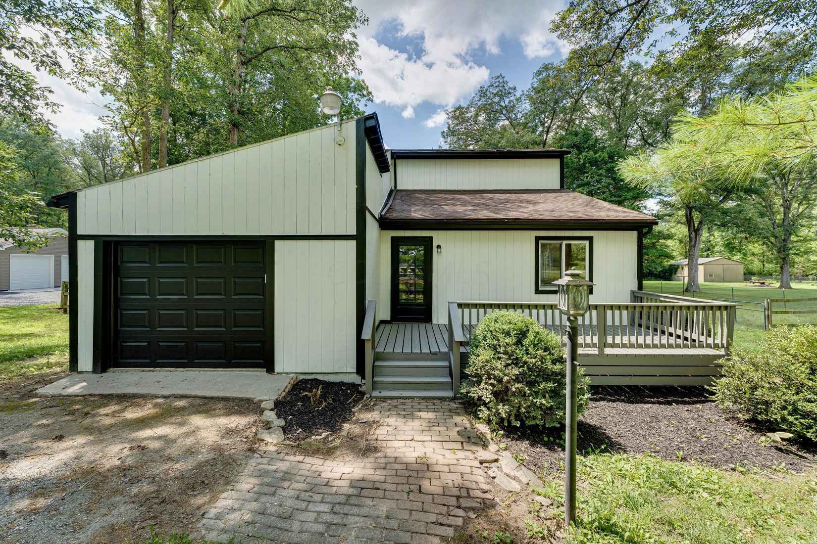 1827 E State Rte 296  