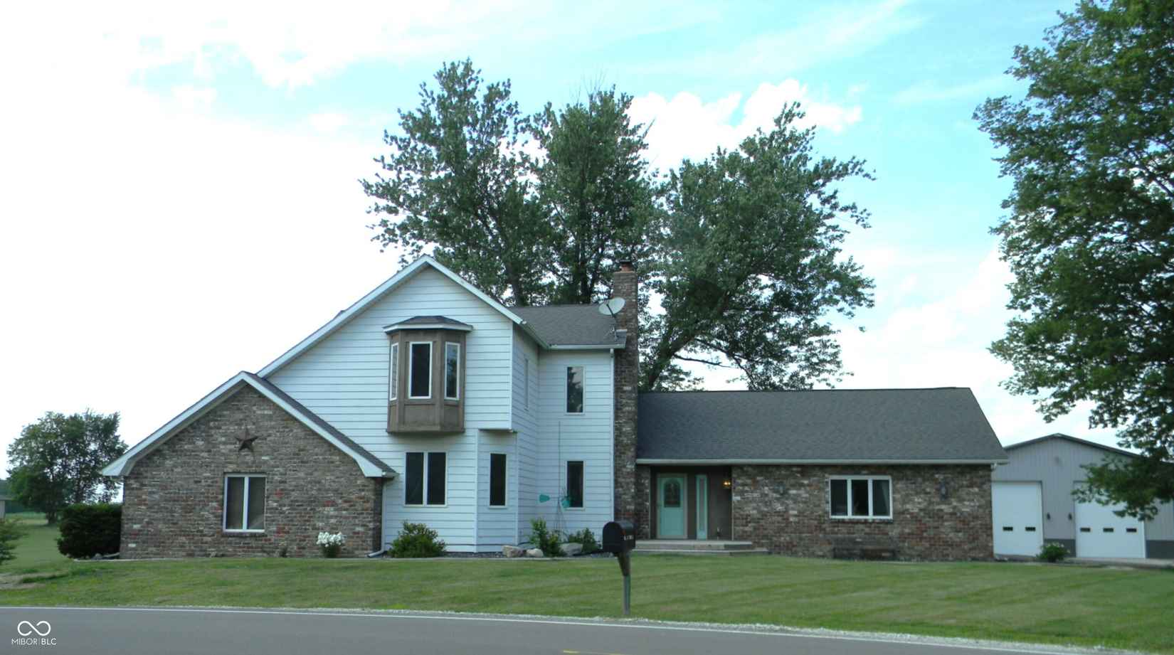 10285 E 1250 S  