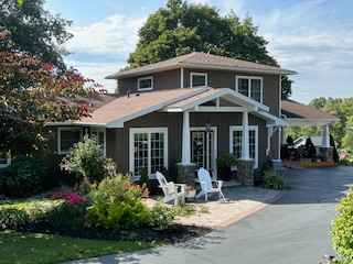 2470 George Fullagar Rd  