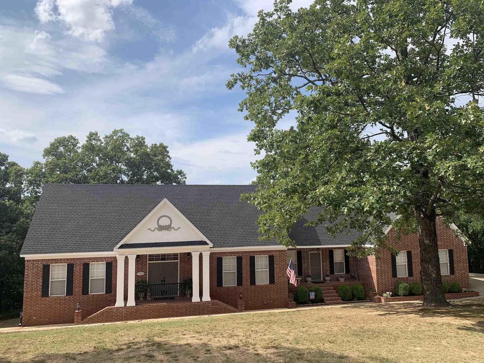 3102 W Country Clb Rd  