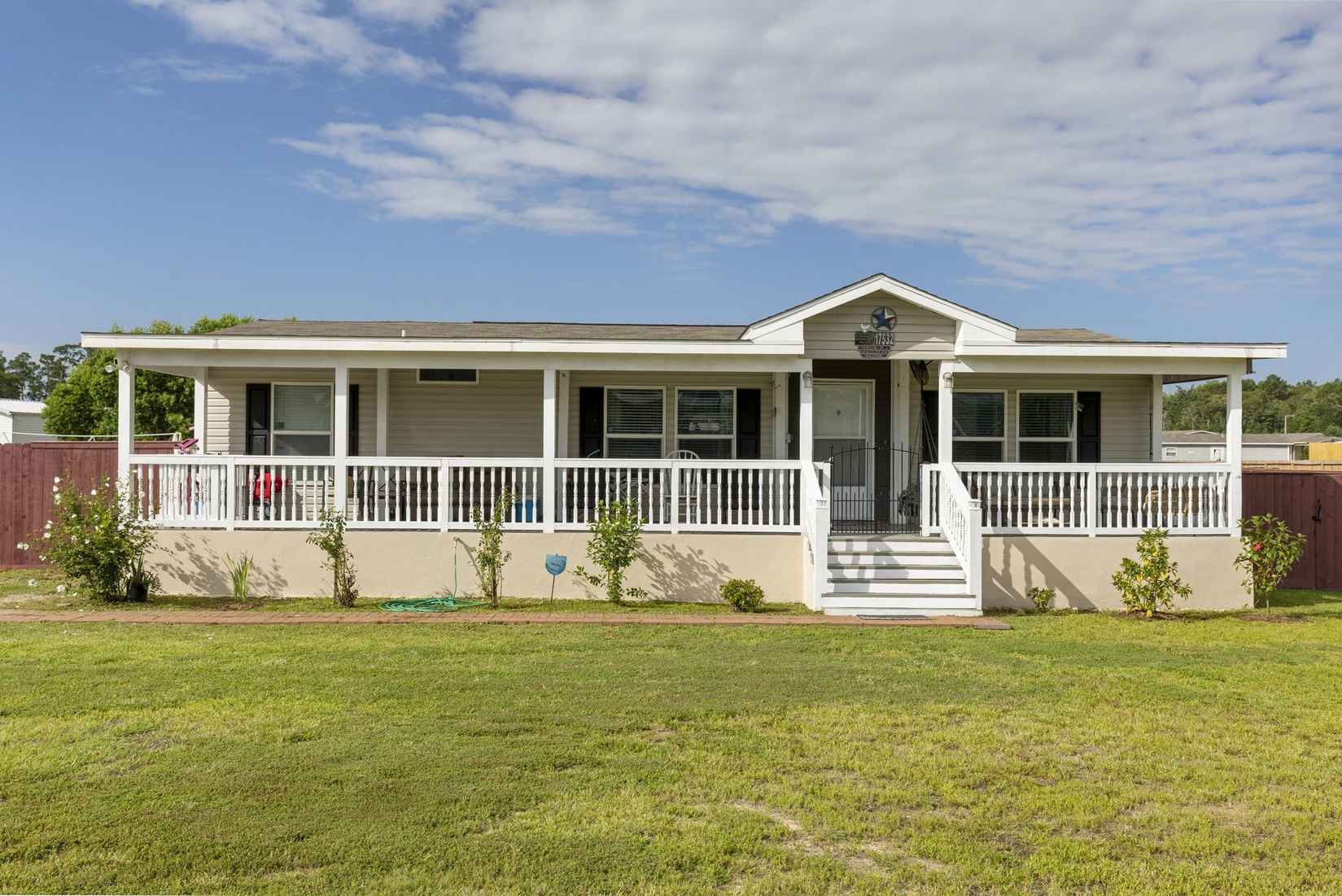 17532 Old Highway 105 E  