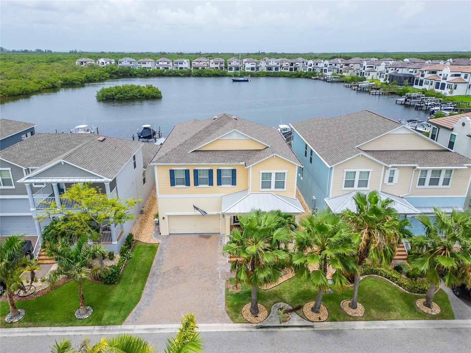 1032 Seagrape Dr  