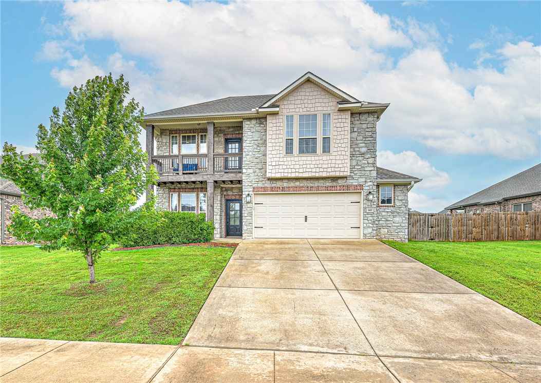 1407 Crestwood Hls Ln  