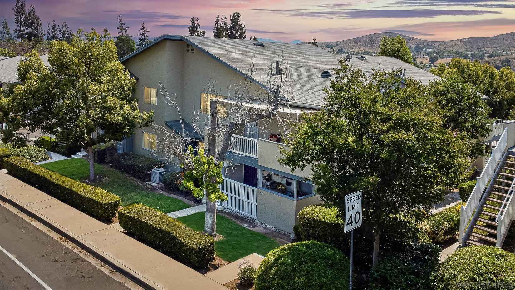 10746 N Magnolia Ave  