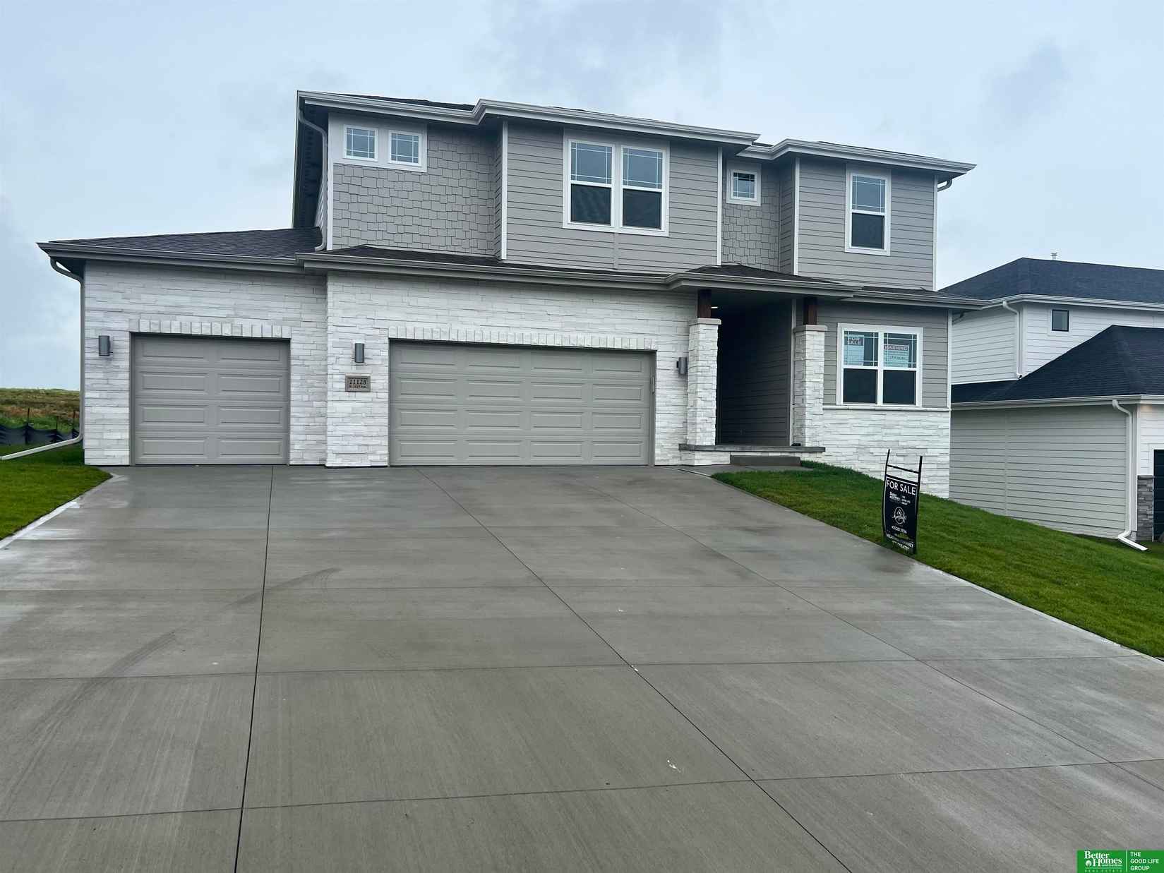 11128 N 161 Ave  
