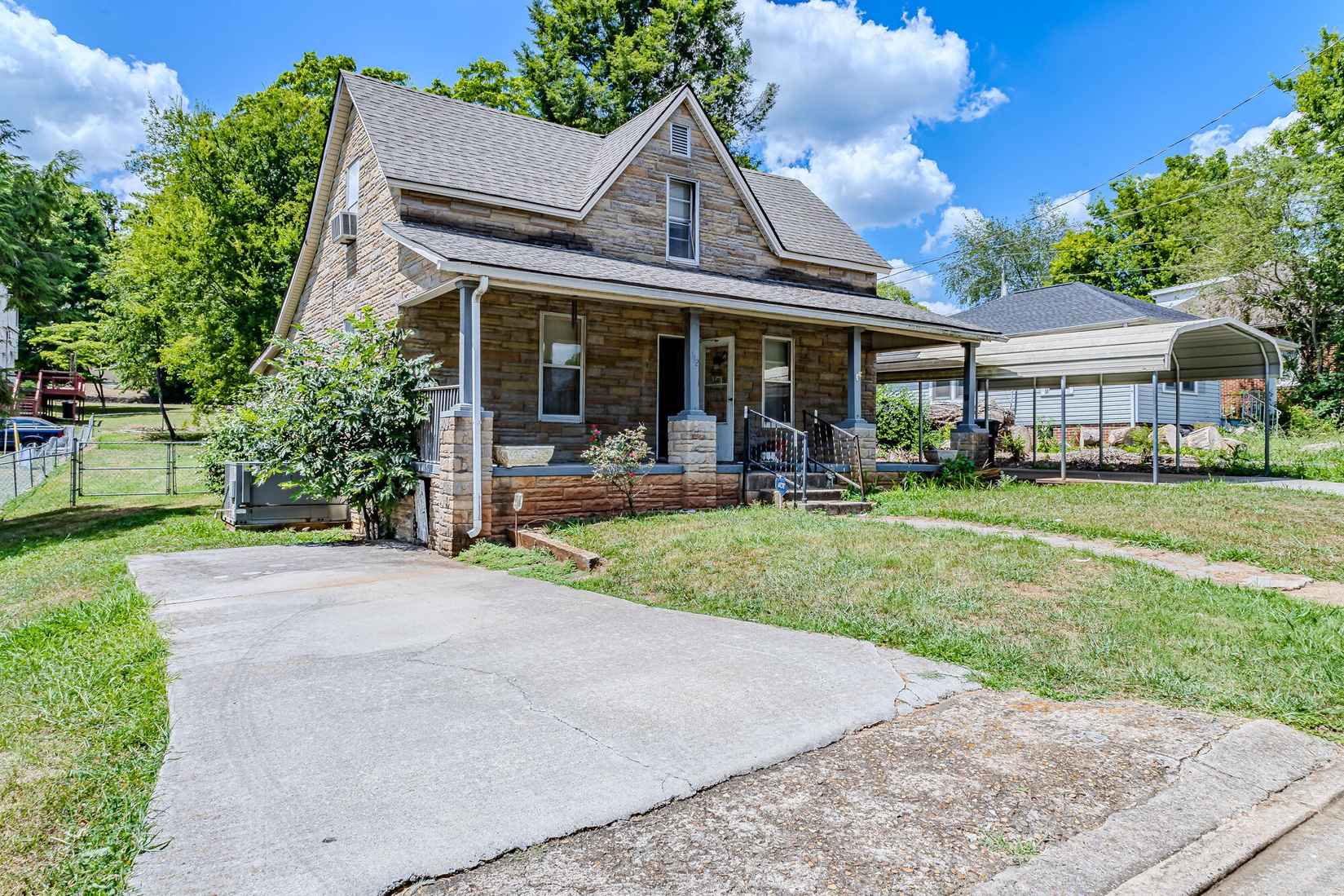 312 DIXON AVE  