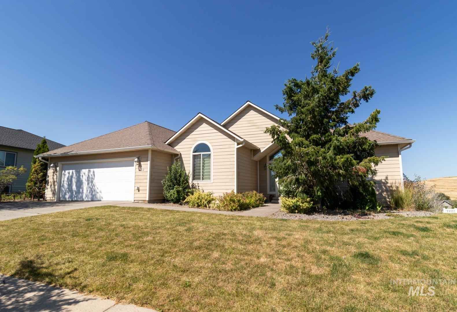2712 Itani Dr  
