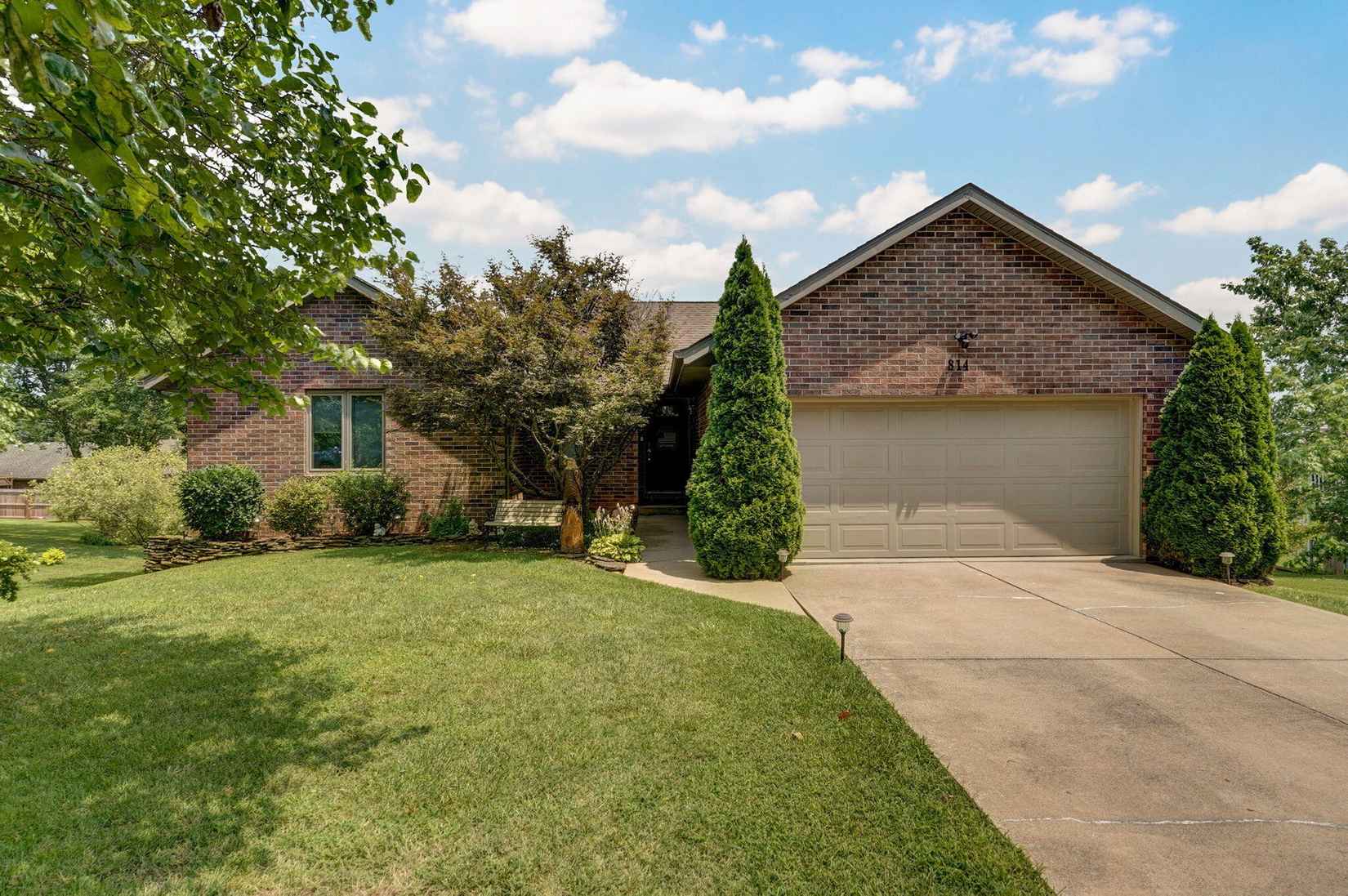814 Barwick Pl  
