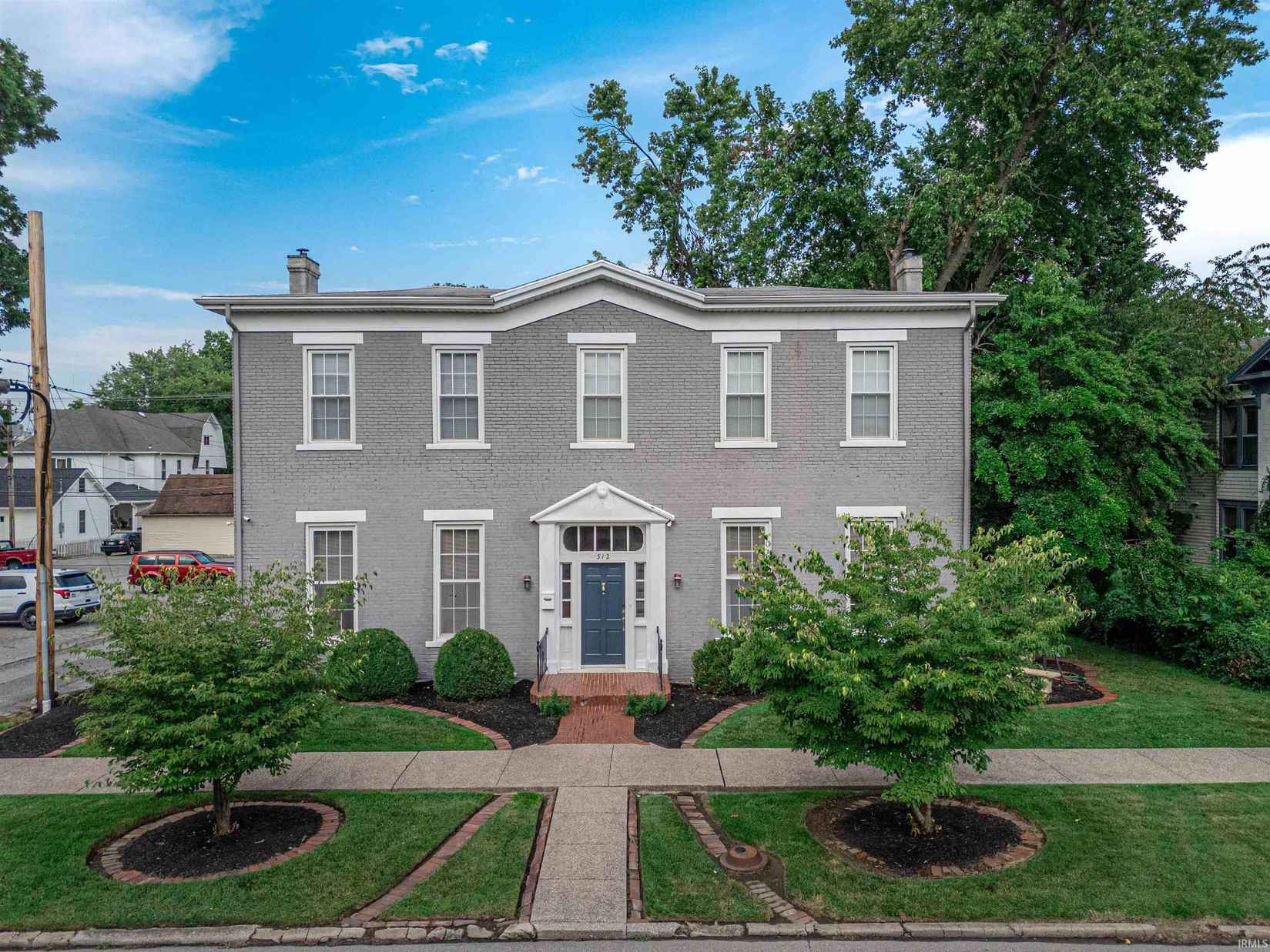 512 Walnut St  