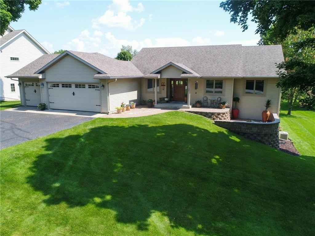 721 S Geneva Golf Club Dr NE  